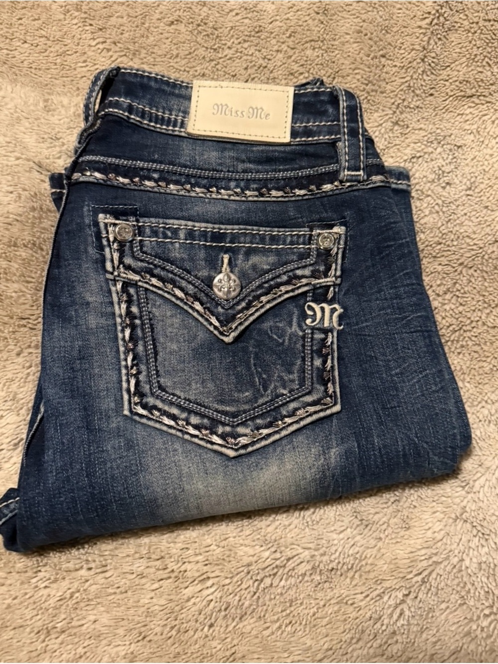 Miss Me dark blue cross stitched Mid Rise Boot Cut jeans sz 28 x 32